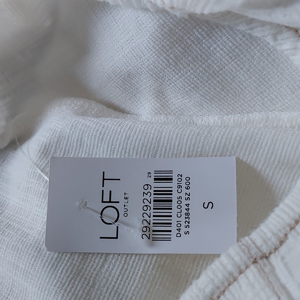 NWT, Loft women's top - Picture 4 of 4